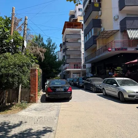 Beachside 1-bedroom In Iliria Lägenhet Durrës